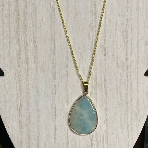 Amazonite gold tone raindrop pendant wrapped 1.5” gold tone stainless steel - Picture 4 of 9